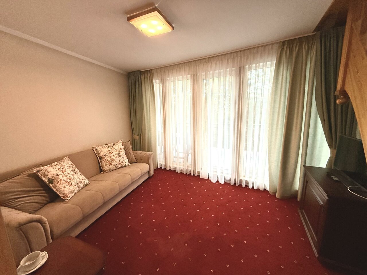 Гостиница Универсал Светлогорск