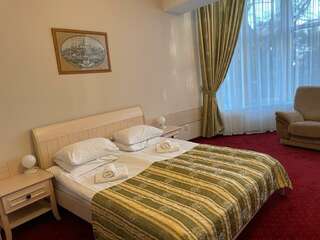 Гостиница Универсал Светлогорск 2-местный номер стандарт улучшенный-8