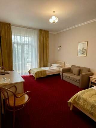 Гостиница Универсал Светлогорск Номер стандарт с 2 односпальными кроватями-7