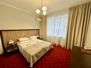 Гостиница Универсал Светлогорск Номер стандарт комфорт с 1 двуспальной кроватью-10