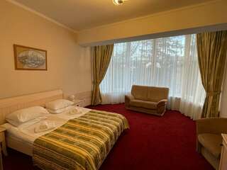 Гостиница Универсал Светлогорск 2-местный номер стандарт улучшенный-2