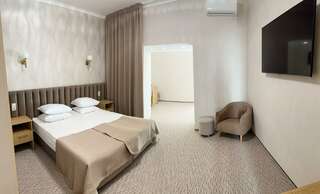 Гостиница Универсал Светлогорск 2-комнатный номер стандарт комфорт-12